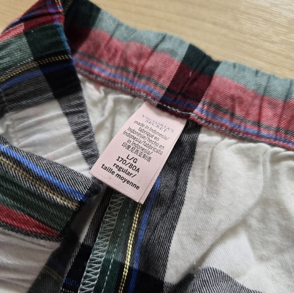Victoria's Secret Plaid Pajamas Size Large - Picture 11 of 15